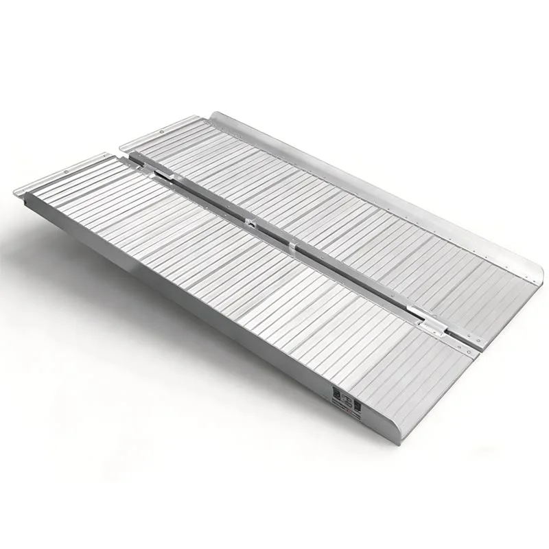 Rampă plată pliabilă pentru furgonetă